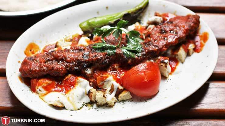 Yogurtlu Kebab: Tomatoes, Herbs & Yogurt!